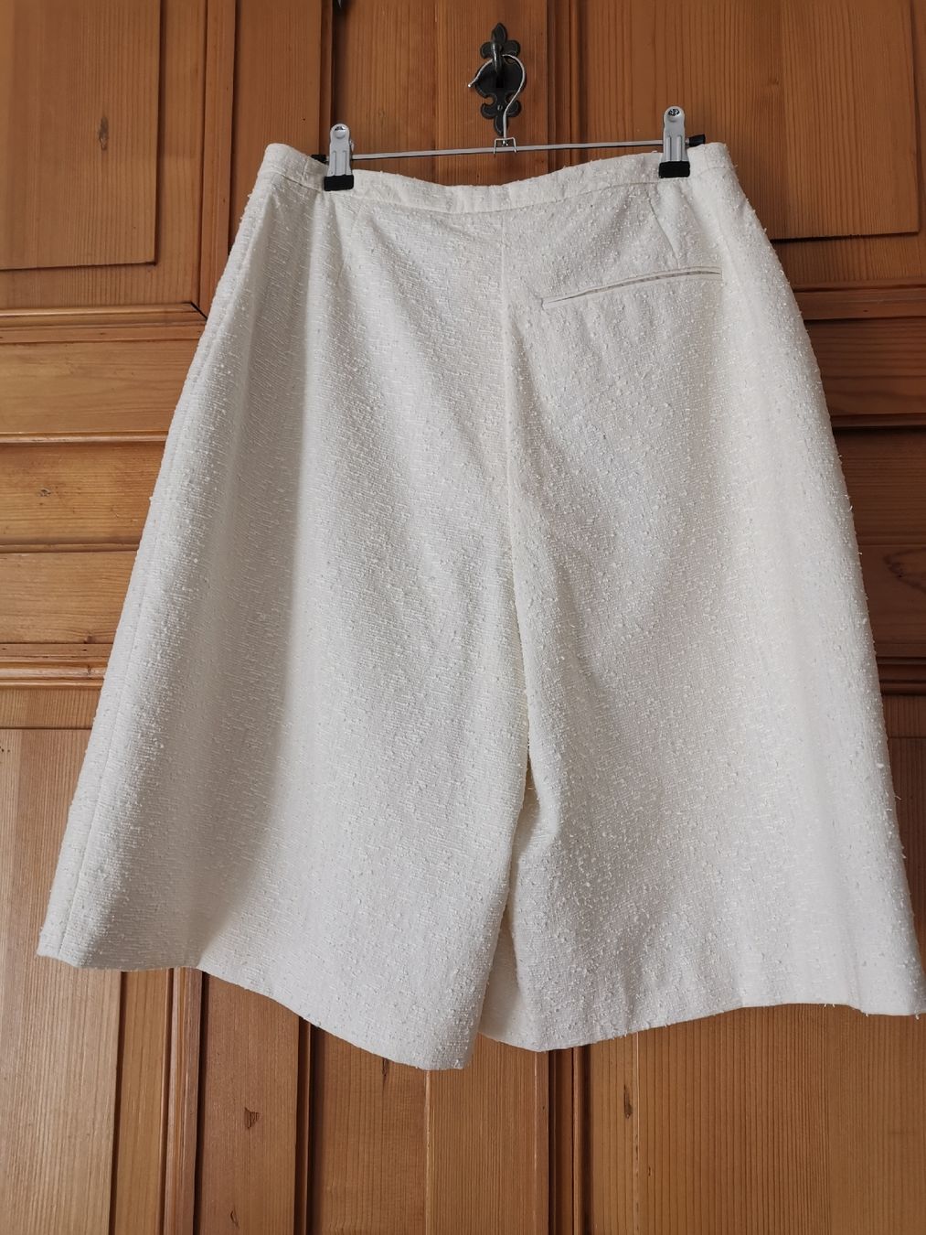 Hugo Boss Hosen: Boss Bermuda Shorts  – Gebraucht aus Uerikon von pink_flamingo 1