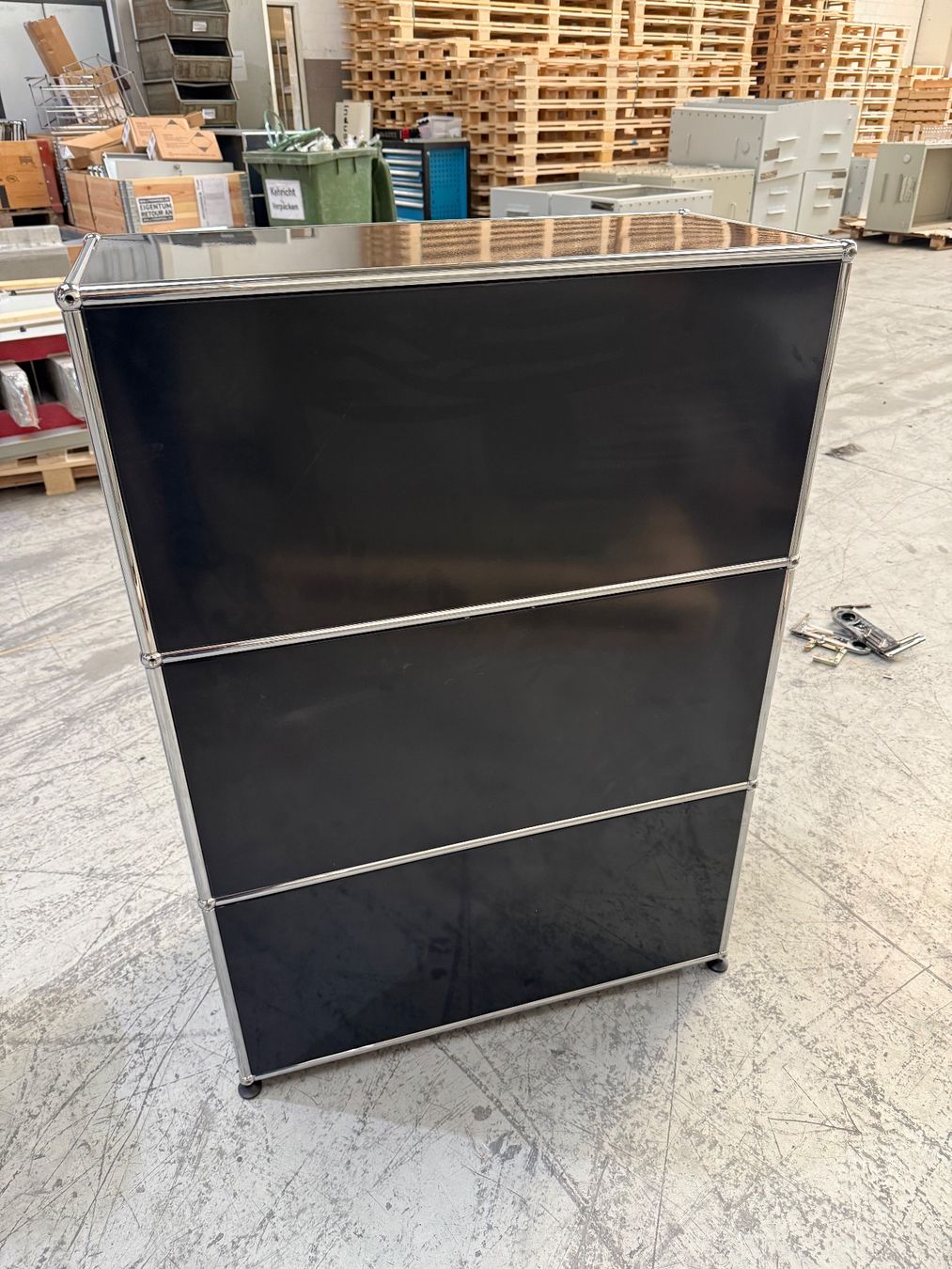 USM Regale: USM Haller Sideboard 1x3 Graphitschwarz 1x3 Q2 – Gebraucht aus Balsthal von Designhaus.Schmitt 5