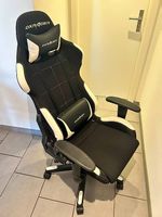 DXRacer Formula Gamingstuhl, Stoff schwarz weiss, mit Kissen