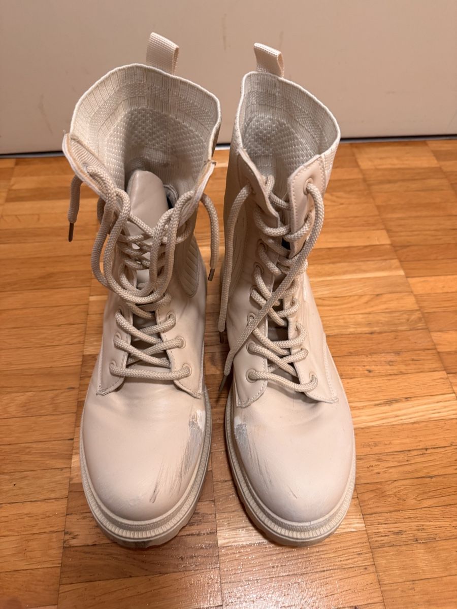 Chaussures femmes: Bottes beiges, taille 41 – D'occasion à Boudry par jul_l9mr 2