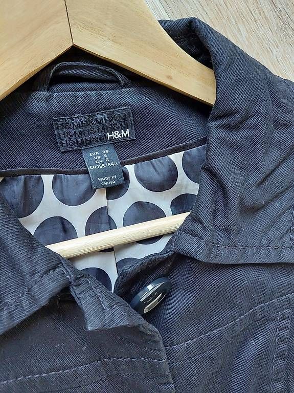 H&M Mäntel: Mantel Damen H&M schwarz XS S – Gebraucht aus Zürich von Julia0123 1