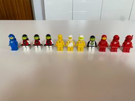 LEGO - 11 - VERSCHIEDENE - SPACE - FIGUREN