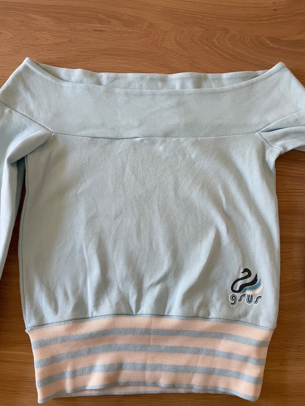 Maglioni & Felpe: Weicher schulterfreier Sweater von GSUS – Nuovo (secondo la descrizione) da Chur venduto da adien 3