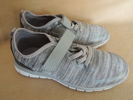 NEUE Damenschuhe Grösse 33 Twint ok