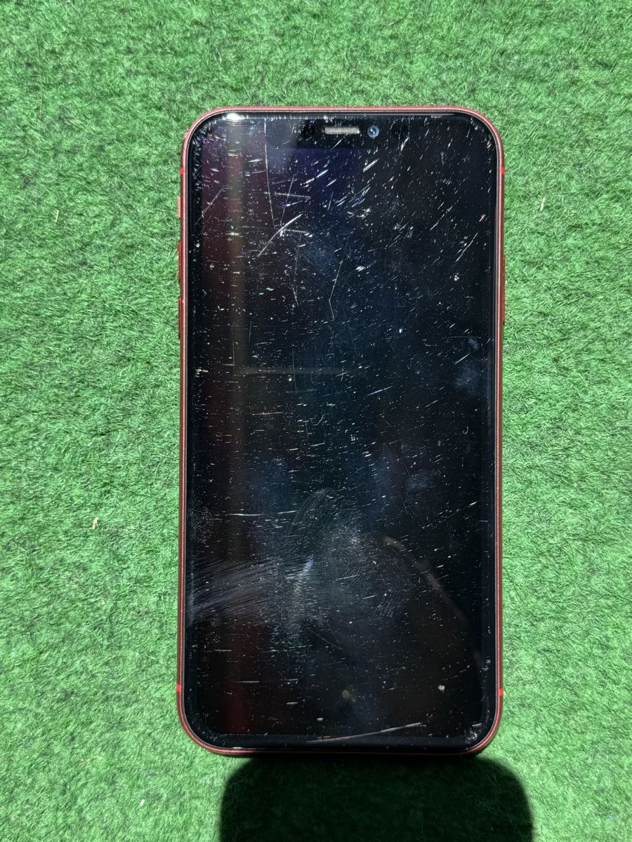 Apple Telefoni cellulari / Smartphones: iPhone 11 und Uhr Apple Watch – Usato da Gossau SG venduto da crno_mece 1