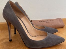Gianvito Rossi suede pump 105 - 35.5 IT / 36.5 FR - new