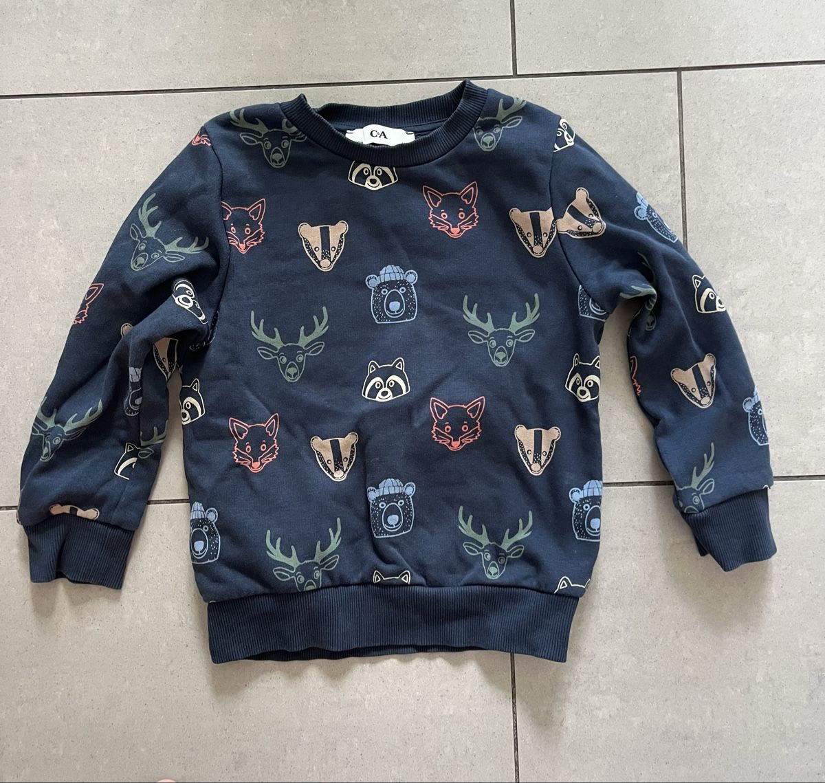 C&A Pullover & Sweatshirts: Dunkelblauer Pullover, Gr. 104, C&A – Gebraucht aus Zürich von jmg_8005