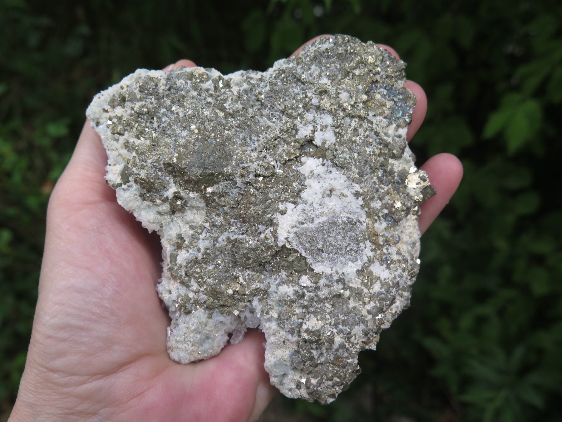 Mineralien & Heilsteine: Nadelquarz mit Pyrit ca. 392 gr. – Gebraucht aus Schaffhausen von Yamakana51L8736OQ8 5