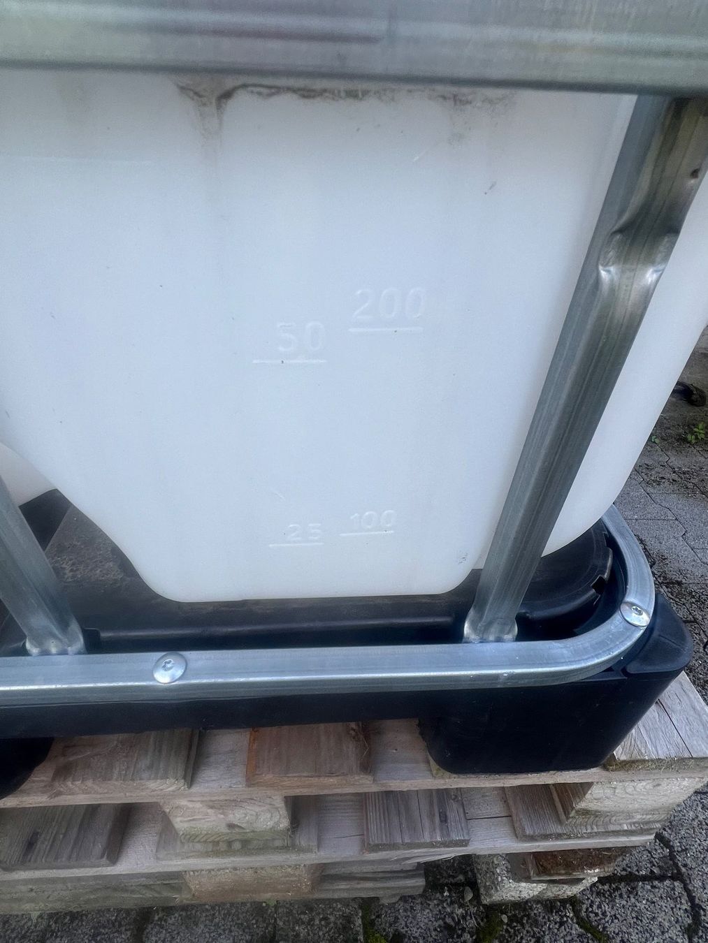 Abbeveratoi e trogoli: Wassertank mit 1000 Liter – Usato da Menziken venduto da alenka01 3