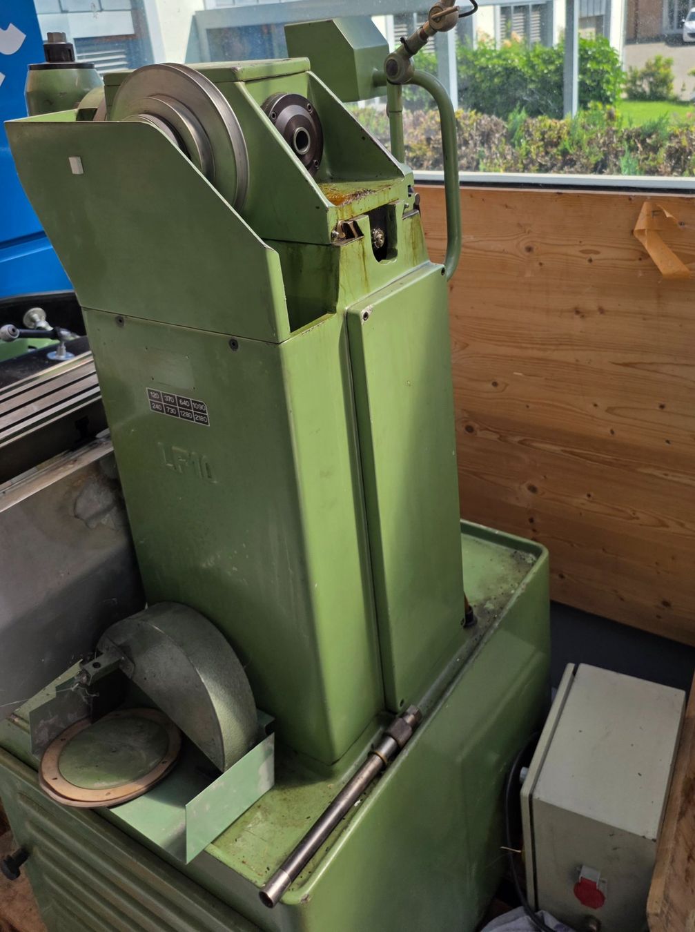 Toutes les machines: Fraiseuse type LF10 – D'occasion à St-Imier par inf_h7kx 2