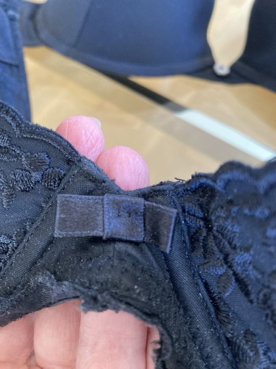 Altra biancheria intima: 2x BHs in Grösse 80 B, schwarz – Usato da Zürich venduto da elegantissima 4