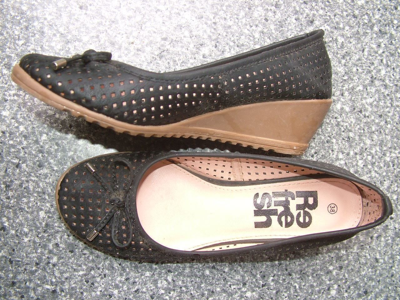 Scarpe da donna: Keil-Pumps von Refresh, schwarz Gr. 38 %% – Usato da Nunningen venduto da Fashion-Ave51