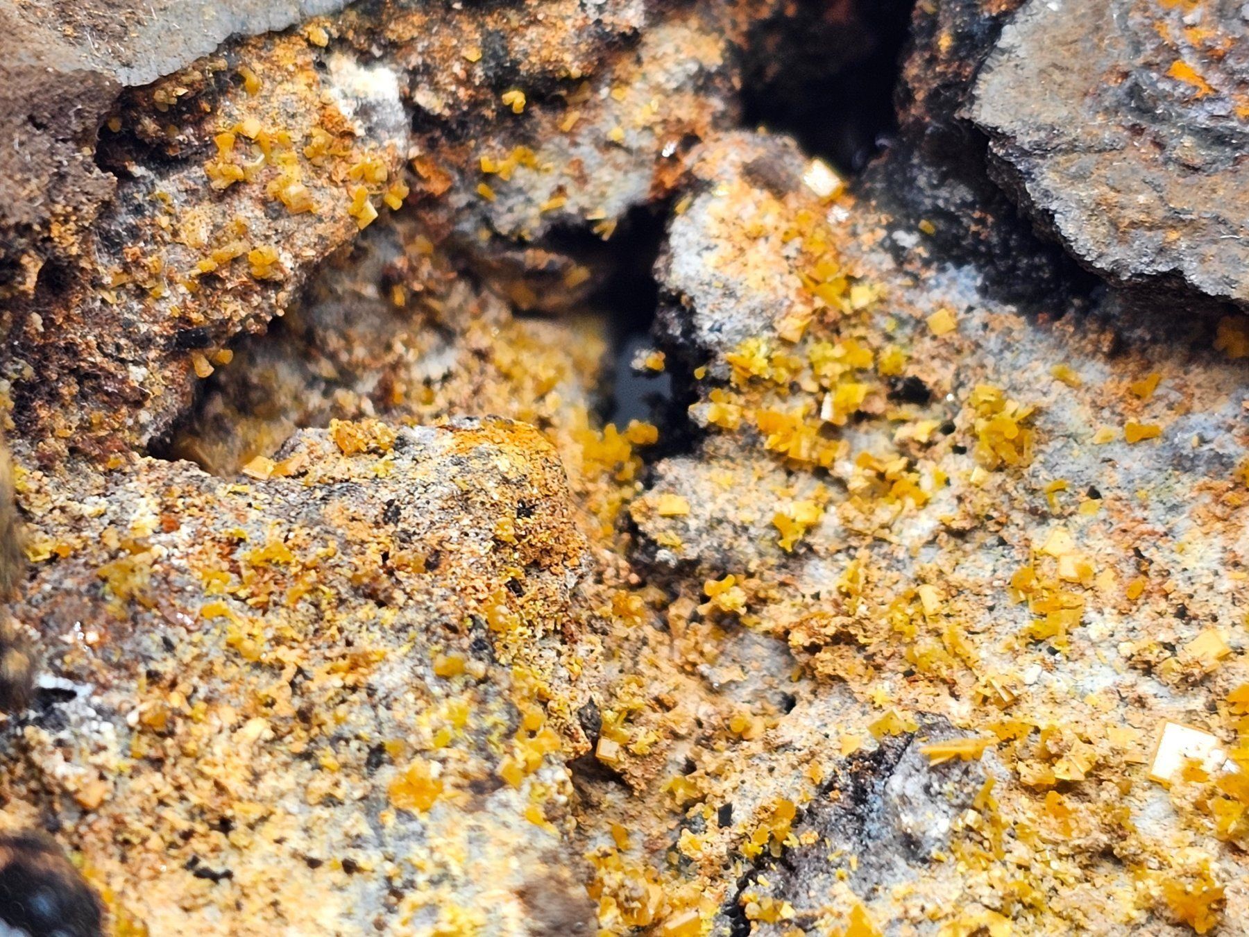 Minerali & Pietre curative: Wulfenite & Galena & Goethite, Lavrion, Greece – Usato da Figino venduto da minshop 4