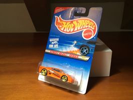 Jaguar XJ220 1/64 Hot Wheels Street Beast Series