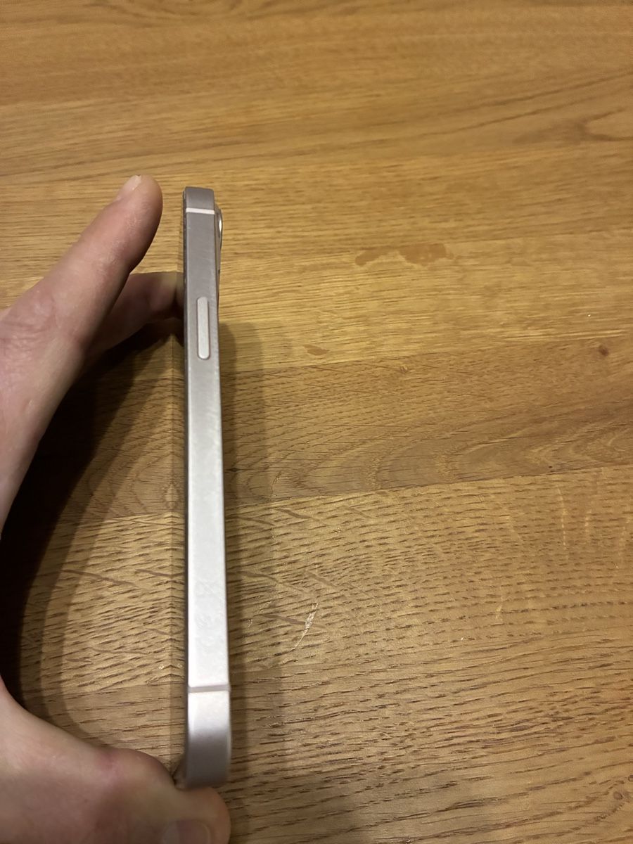 Apple Telefoni cellulari / Smartphones: Iphone 13 Rosa 256 GB wie neu. – Usato da Münchenstein venduto da pricehouse 3
