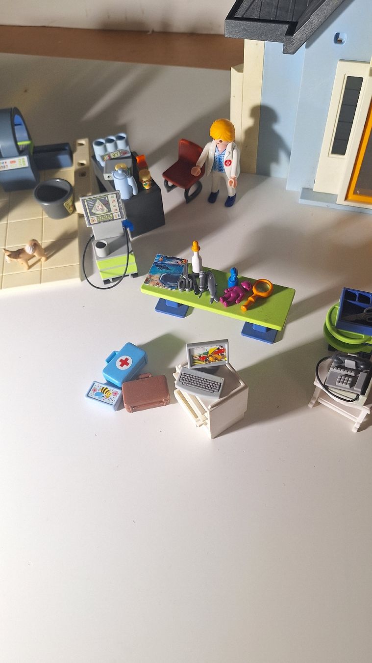Playmobil Giocattoli: Playmobil Tierklinik – Usato da Winterthur venduto da pat.paw 2