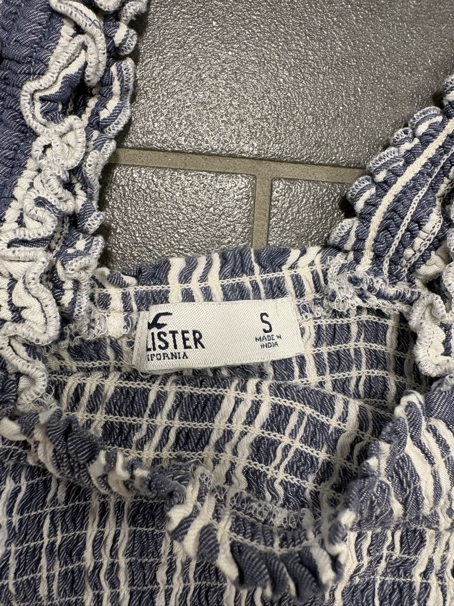 Hollister Tops: Hollister Striped Crop Top S – Gebraucht aus Rümlang von svent 2