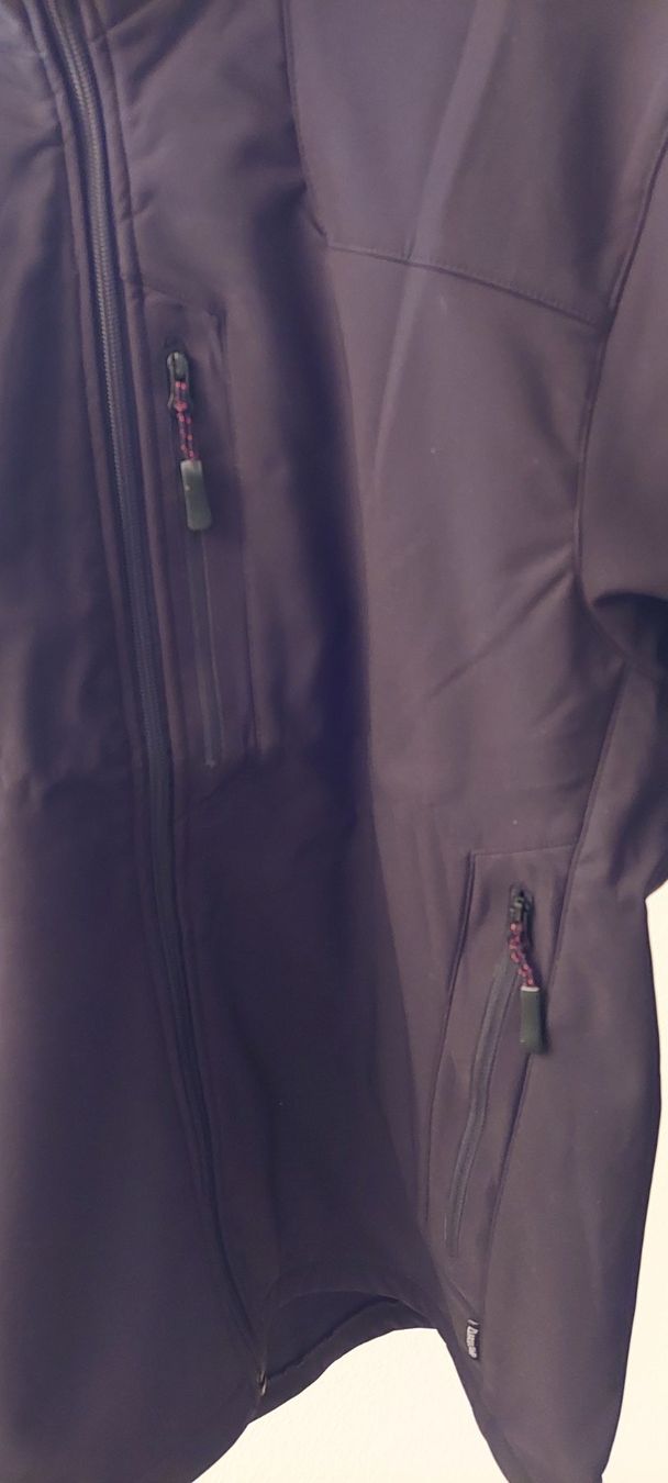 Giacche: Neue Basecamp Softshelljacke Grösse M schwarz – Nuovo e nell'imballaggio originale da Kreuzlingen venduto da peugeotj9 3