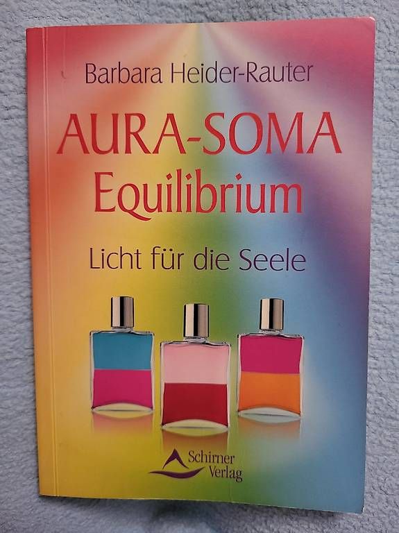 Bücher: Aura Soma Equilibrium Buch – Gebraucht aus Effretikon von Zebra37