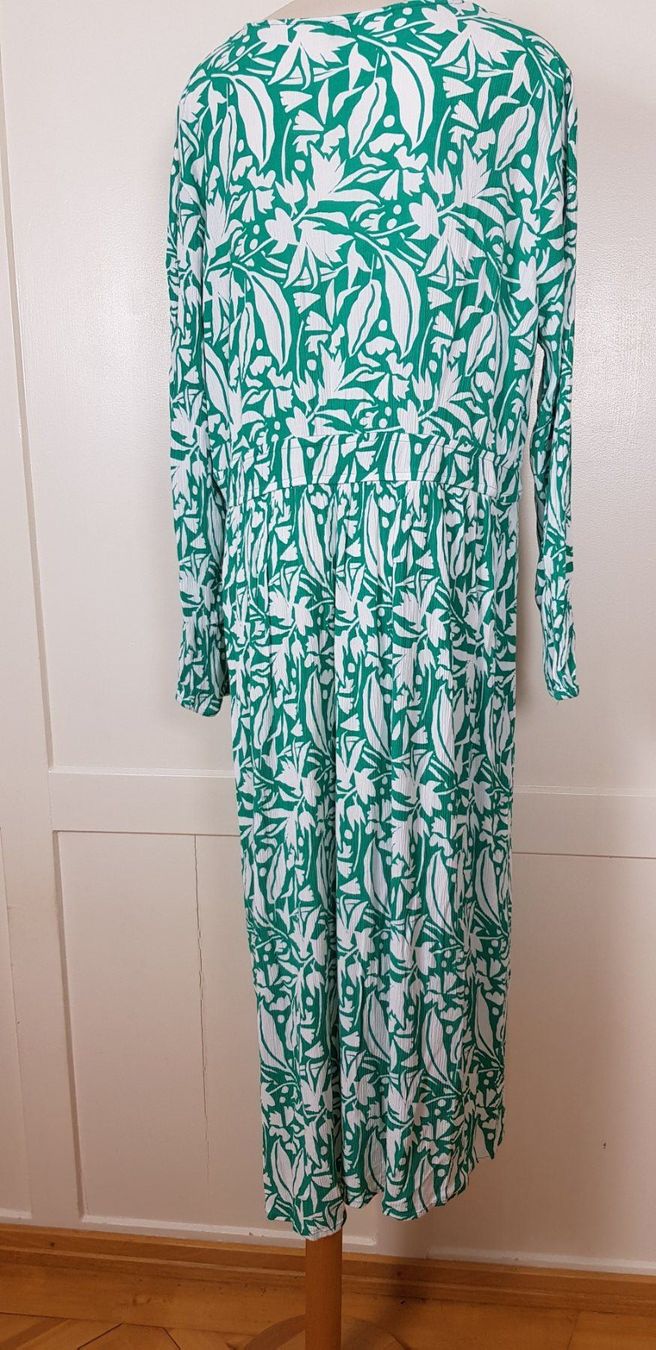 Vestiti: Kleid, Kiabi, Vorderschlitz, Gr. 48 50 52 – Usato da Uster venduto da Astral 4