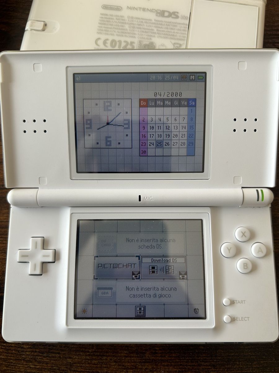 Nintendo Spiele: Nintendo ds mit Original-Ladegerät – Gebraucht aus Balsthal von Vertrauensvoll.99.