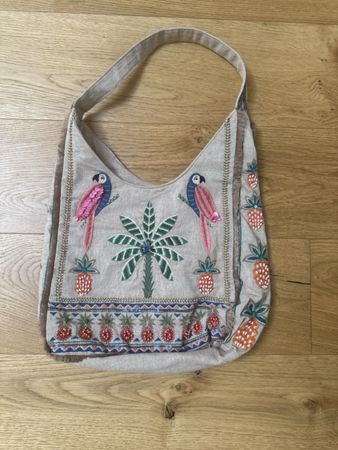 Zara Summer Tote - good conditions, just lost some beeds