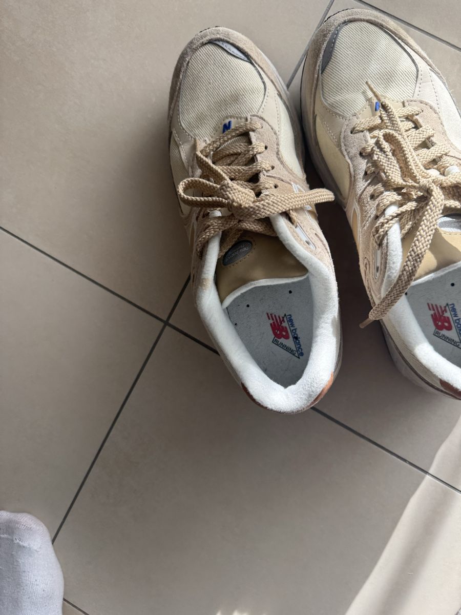 New Balance Scarpe da uomo: New balance M2002R – Usato da Prilly venduto da Dany010 2
