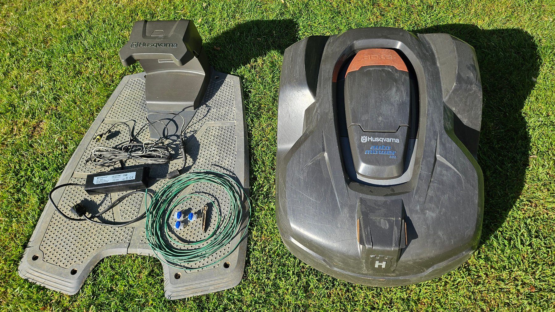 Husqvarna Rasenmäher: Husqvarna Automower 320 – Gebraucht aus Suhr von Schnoegge