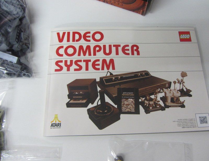 Lego Kit di costruzioni: LEGO Icons 10306 " Atari 2600 Video Computer System " – Usato da Kreuzlingen venduto da heinrich7h 7