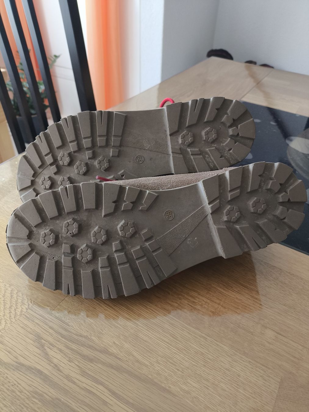 Scarpe da donna: Outdoor Schuhe Jacalu Gr.39 – Usato da Burgdorf venduto da Ropajesi 4