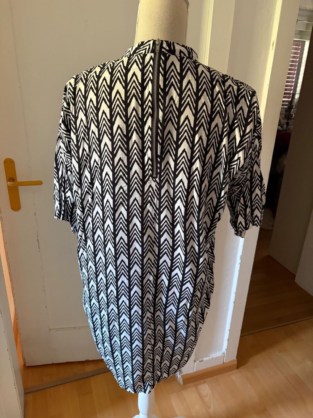 Kleider: Schönes Freizeitkleid von minimum – Gebraucht aus Schaffhausen von _queen_c 1
