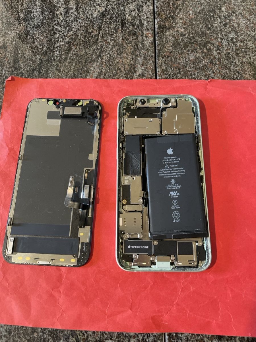 Apple Handys / Smartphones: IPHONE 12 KEINE ICLOUD SPERRE – Defekt aus winterthur von WINTERTHUR53 2