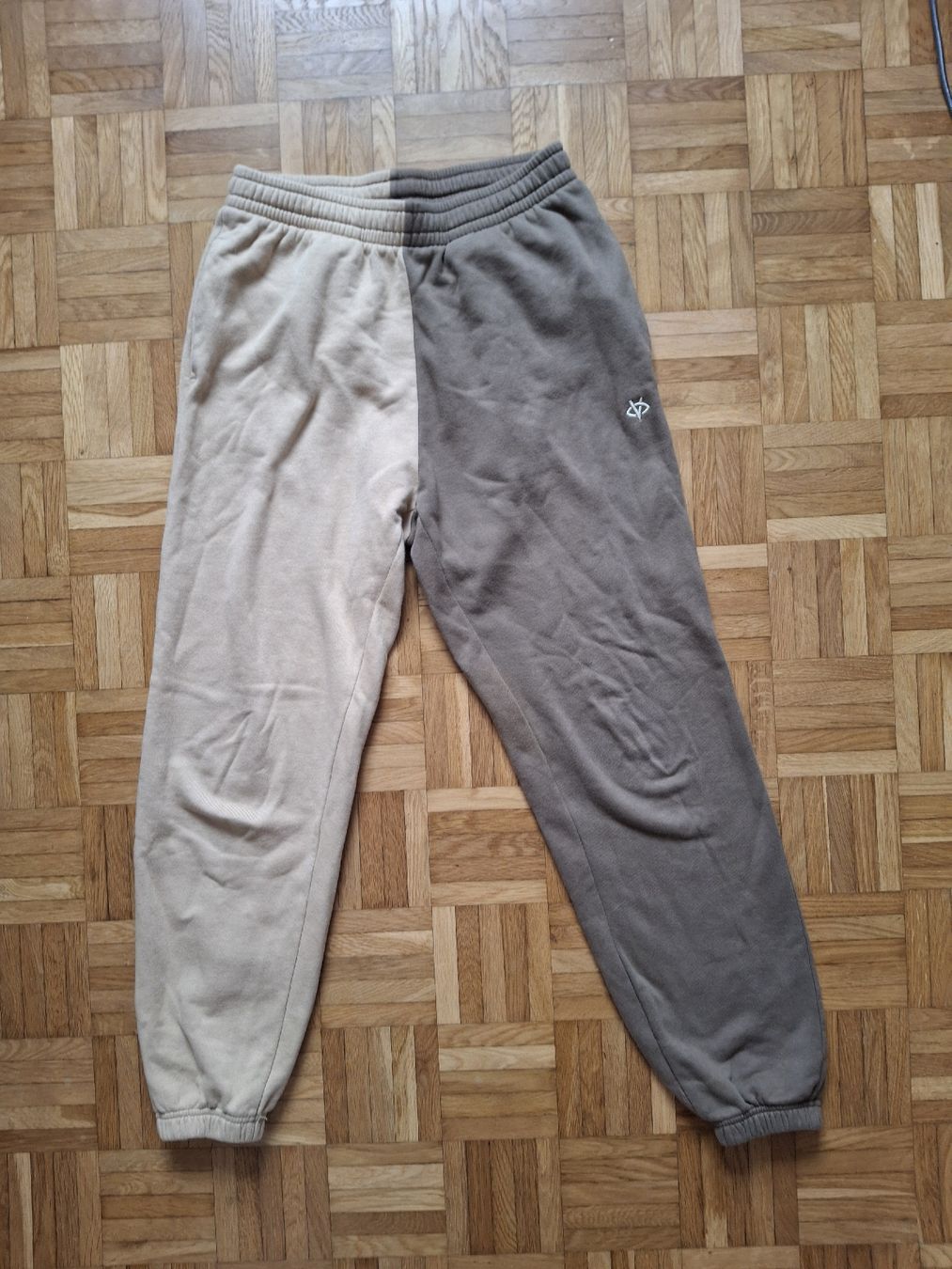 Lotti di vestiti: Ensemble jogging Visionnaire bicolore beige marron taille M – Nuovo (secondo la descrizione) da La Tour-de-Peilz venduto da AliciaaG 4