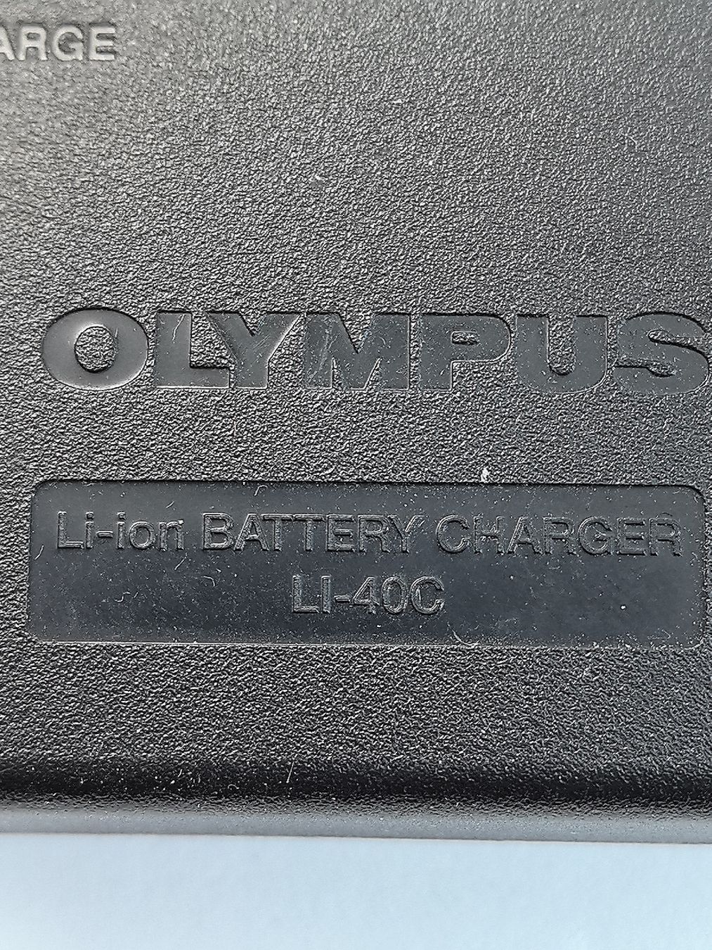 Olympus Altri Accessori: Olympus charger LI-40C with battery – Usato da Uster venduto da TOPPRICEE 1