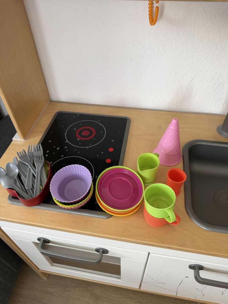 Ikea Spielzeuge: Ikea Spielküche mit Zuberhör – Gebraucht aus Aarburg von ana_phn8 1
