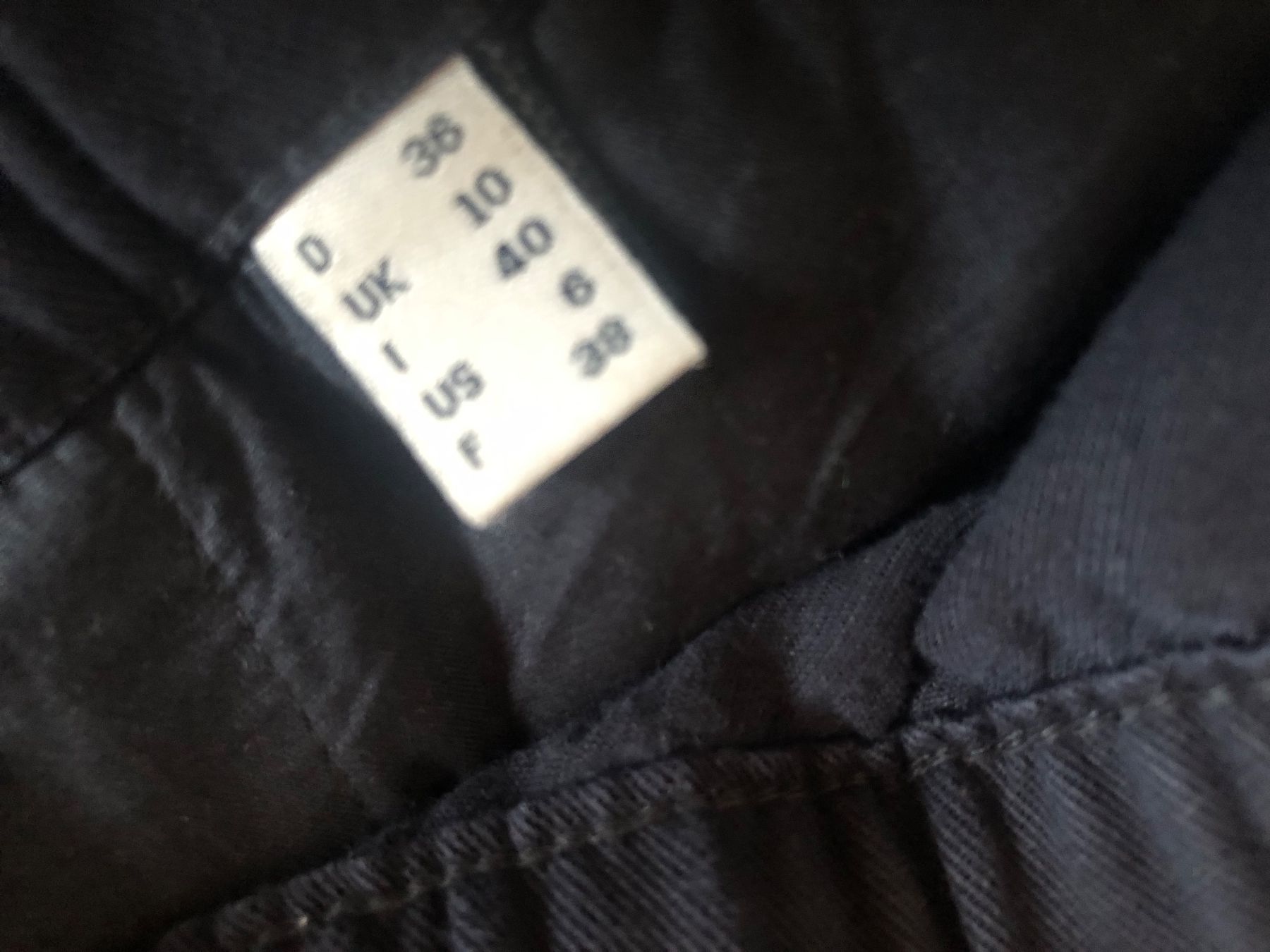 Esprit Pantaloni: Shorts Esprit 36 – Usato da Lausanne venduto da MademoiselleZuzu 2