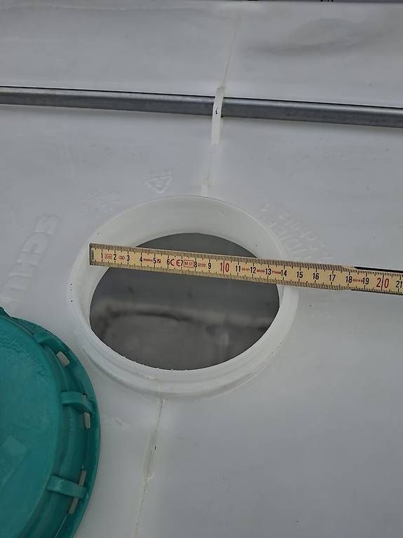 Abbeveratoi e trogoli: IBC Tank 1000Liter Wassertank – Usato da Siebnen venduto da Grosswis50 2