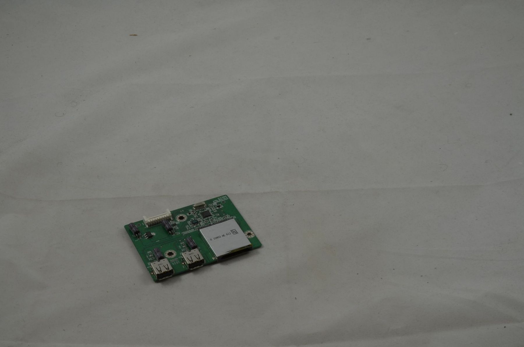 Altro per computer & reti: Mystery Paket Peripherie, Kabel, – Difettoso da Buchs AG venduto da SellAndBuyX 8