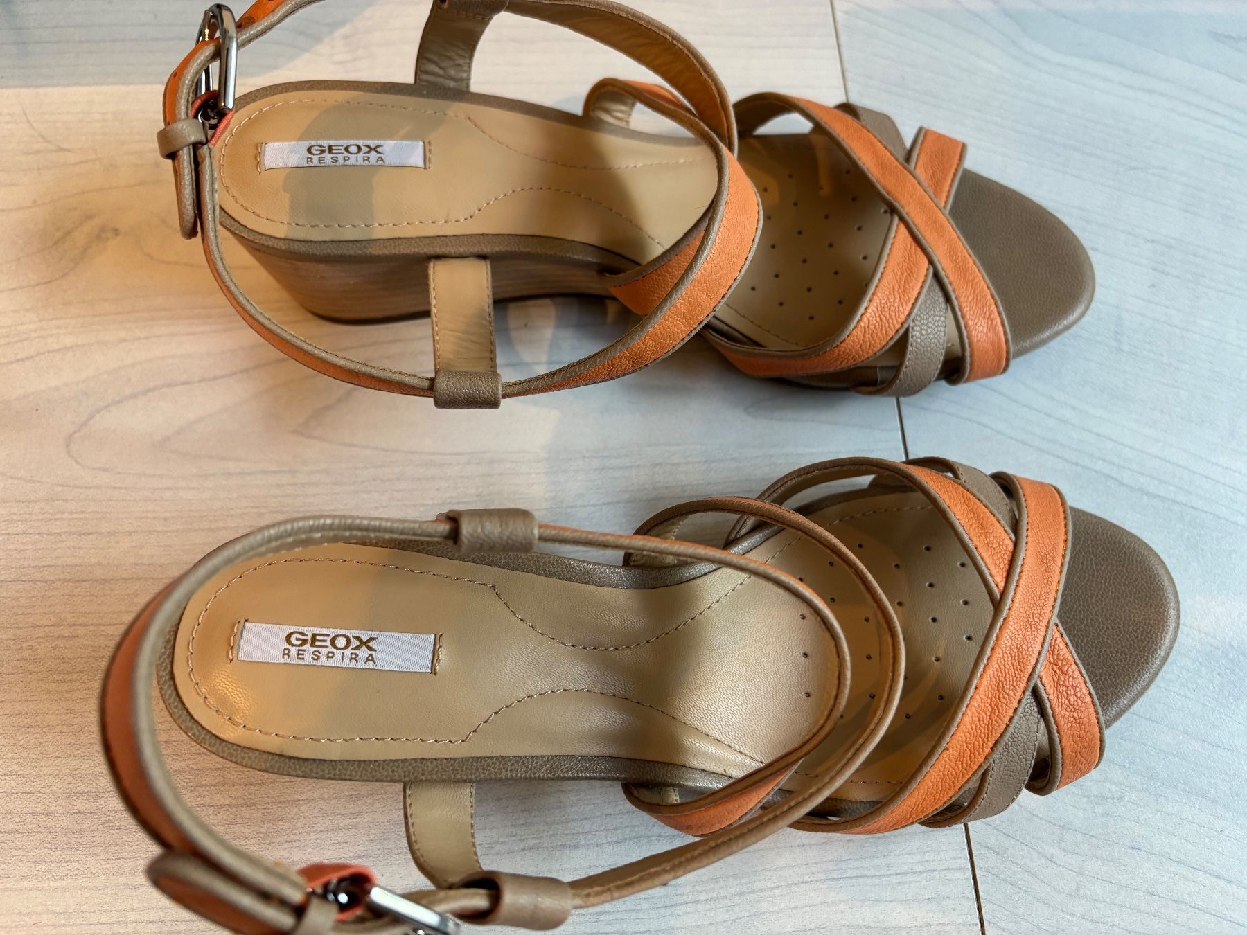 Geox Scarpe da donna: Sandale marque Géox – Nuovo (secondo la descrizione) da St-Blaise venduto da Chemar 2