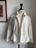 AKRIS: Neuer heller Blazer mit Baumwoll-Stickerei, 36
