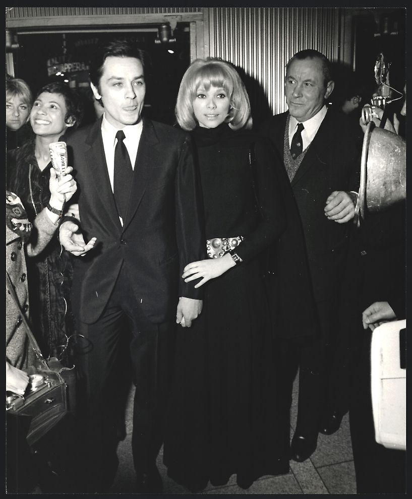 Fotografie & Manifesti: Fotografie Schauspieler Mireille Darc un – Usato da Berlin venduto da bartko-reher