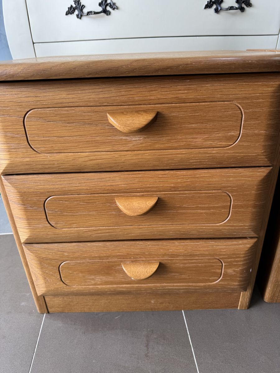Comodini: 2er Set Nachttischli / Eiche Holz – Usato da Oftringen venduto da Makeq 1