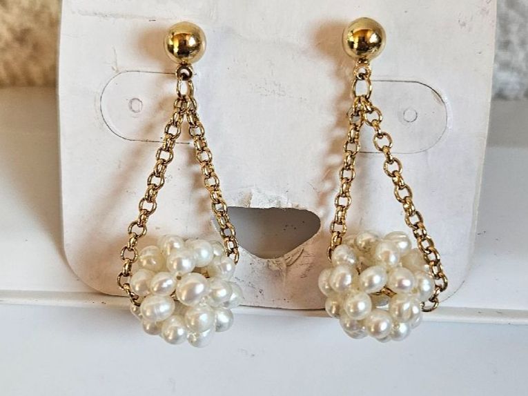 Orecchini pendenti & Orecchini a lobo: Elegante Goldene Perlen Ohrringe – Usato da Urdorf venduto da Colina 6