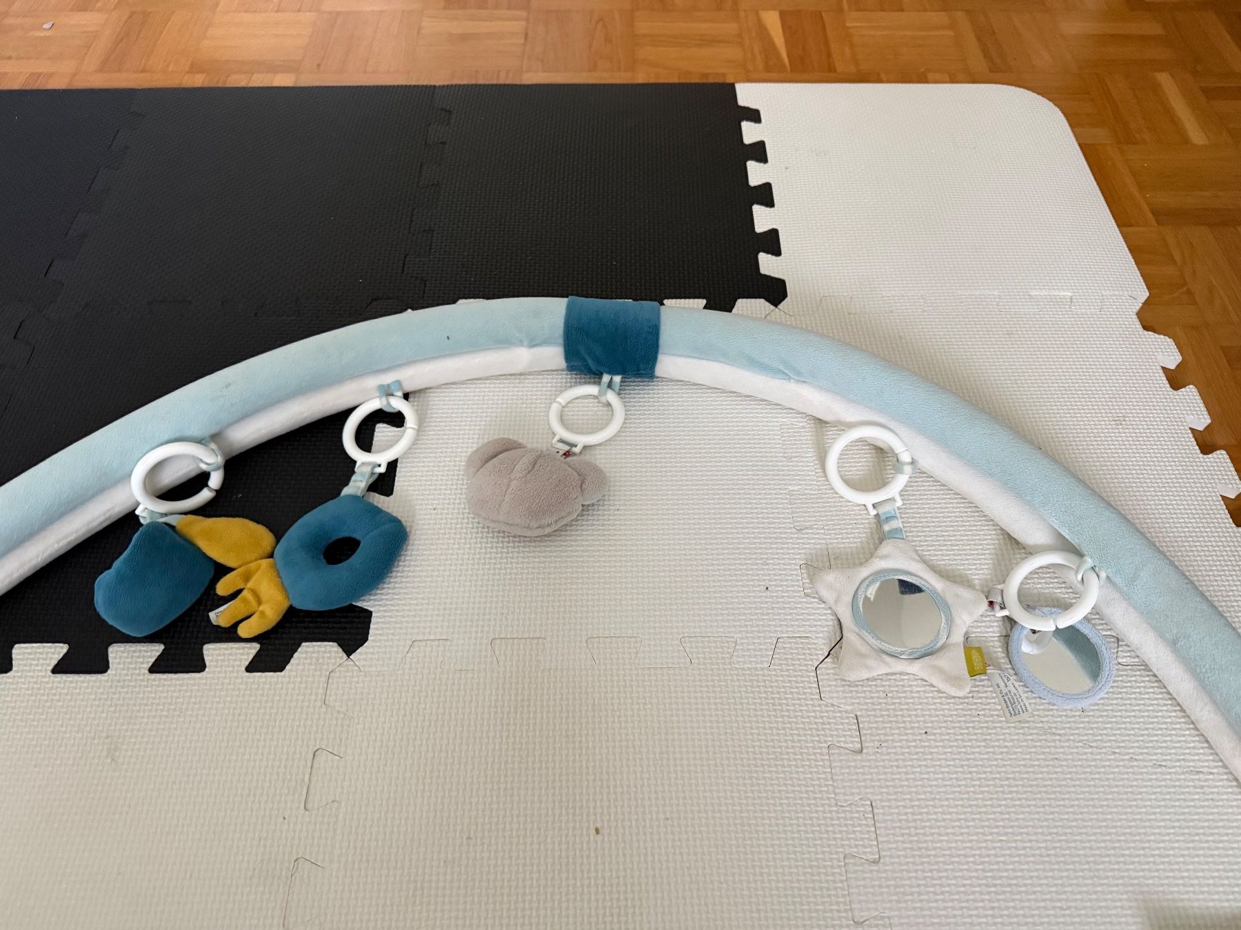 Tiro con l'arco: Spielbogen / Spieldecke Baby von Fehn – Usato da Zürich venduto da ann_vl7h 2