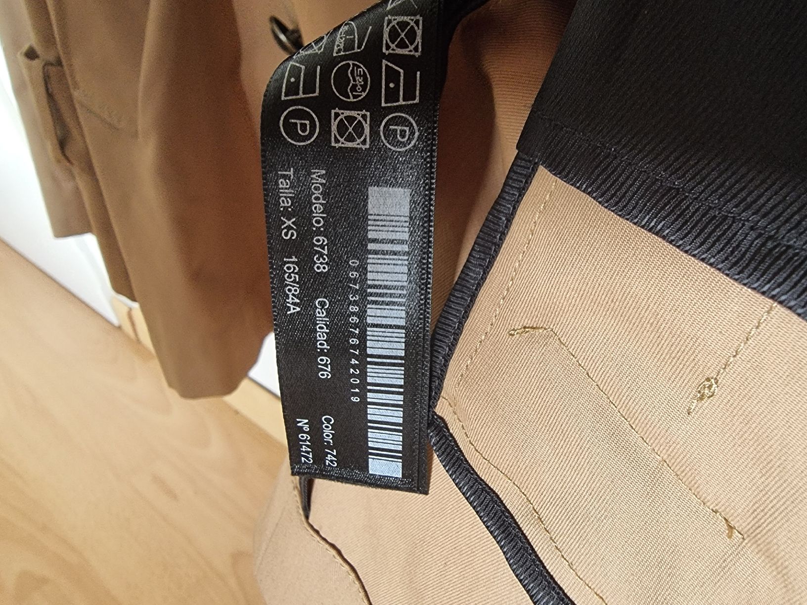Massimo Dutti Vestes: Trench court Massimo Dutti  – Neuf (Voir description) à Bevaix par Lemana 2