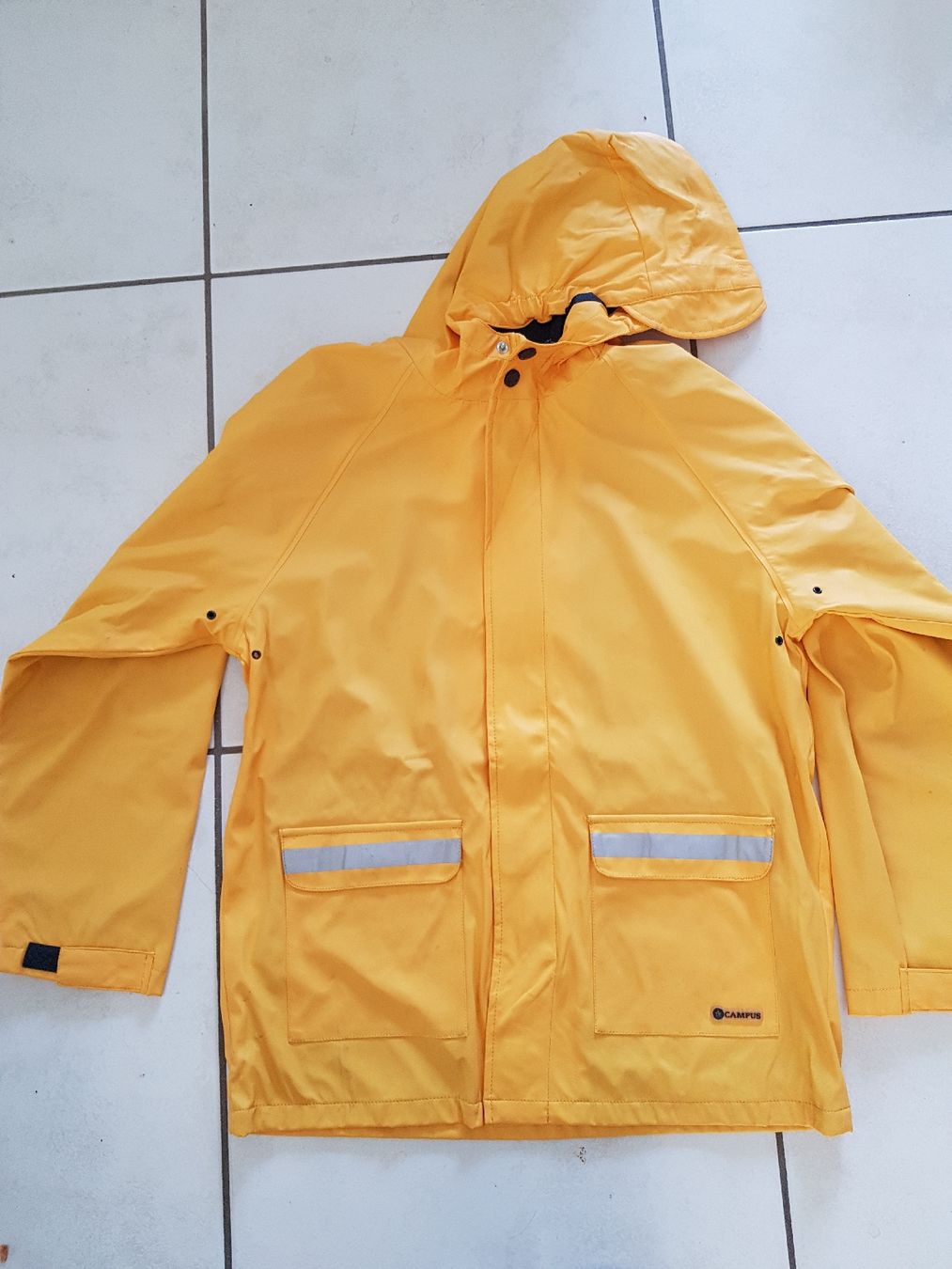 Jacken: ciré de pluie – Gebraucht aus Hermance von Triplebizzo 2