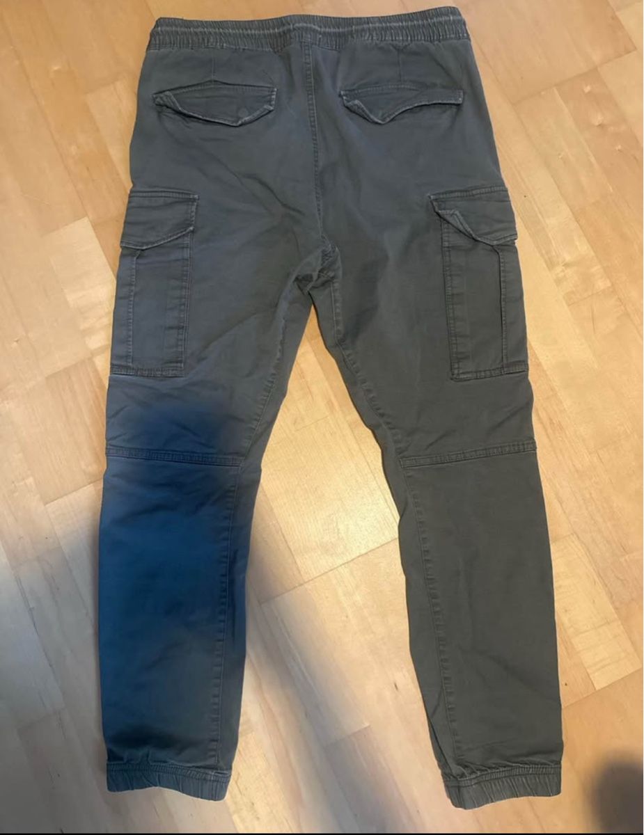 H&M Pantaloni: Pantalon Cargo H&M – Usato da Founex venduto da Mako666 1