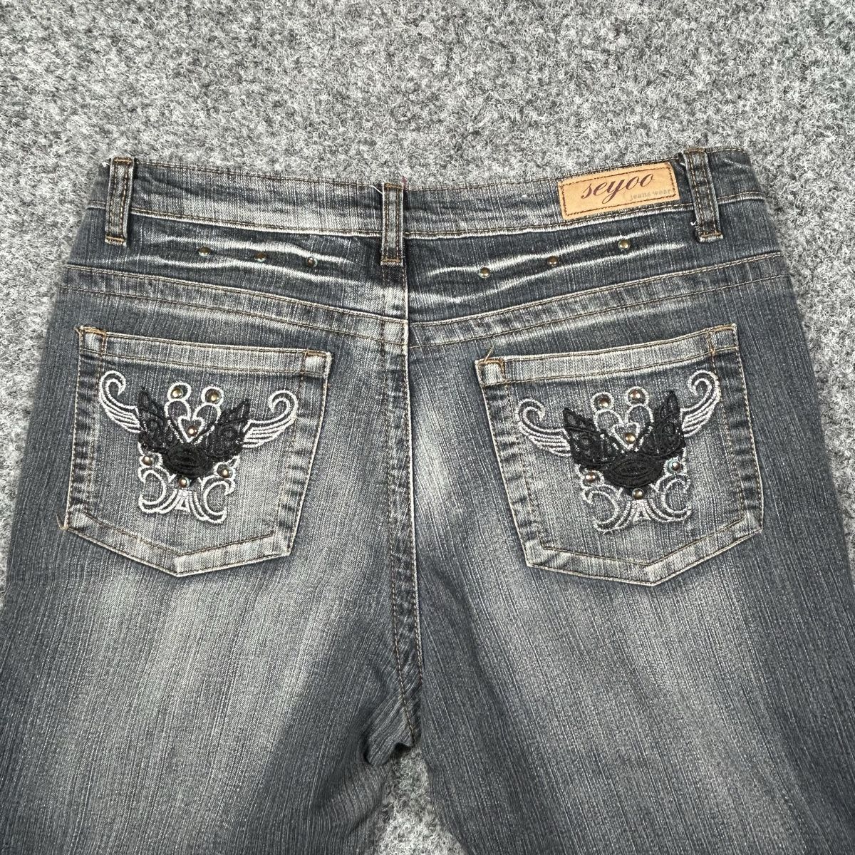 Jeans: Jeans seyoo grey  – Nuovo (secondo la descrizione) da La Sagne NE venduto da Matlasape 1