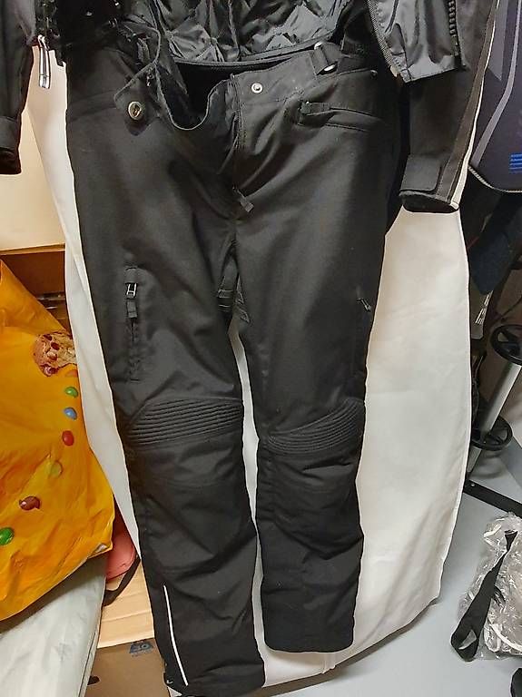 Vanucci Completi & Tailleur: Vanucci Textilkombi Gr. 38 - Jacke & Hose – Usato da Volken venduto da squiizza 1