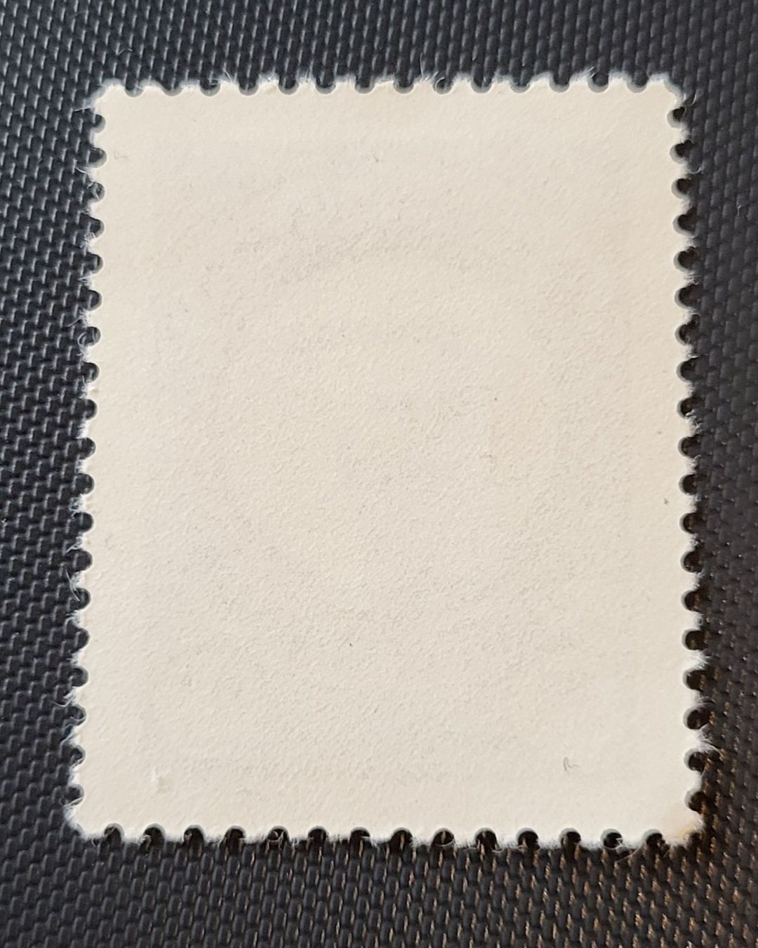 Tous les timbres: Kuwait 1977 briefmarke – D'occasion à St Gallen par Stampsalshobby 1